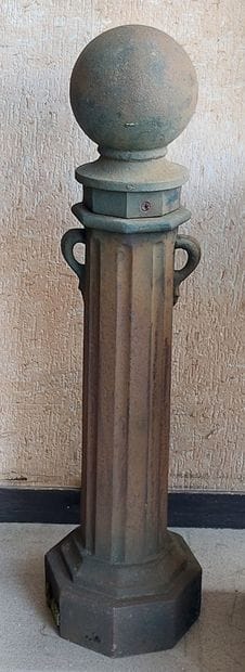 cast-iron COLUMN

H: 78 cm
