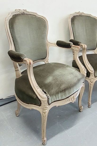 PAIR OF ARMCHAIRS in moulded and carved lacquered...