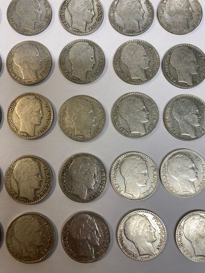 LOT OF SILVER PIECES including : 

- 42 pieces...