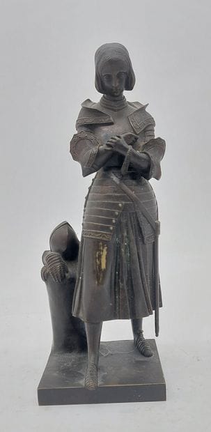 JEANNE D'ARC en bronze 

Fonderie Susse Frères

H...