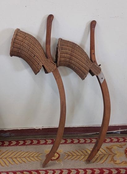 AERO-BALL GAME 

L: 77 cm and 80 cm

(one...