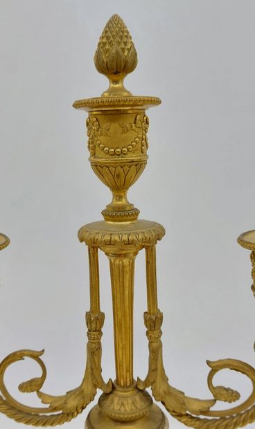 PAIR OF CANDELABRES in gilt and chased bronze...