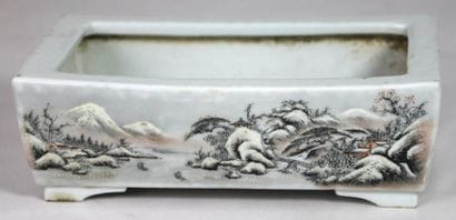 CHINE
JARDINIERE rectangulaire en porcelaine...