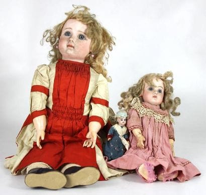 STEINER et BEBE JUMEAU LOT DE TROIS POUPEES...