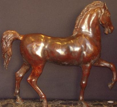 IMPORTANT CHEVAL en BRONZE à patine brune...