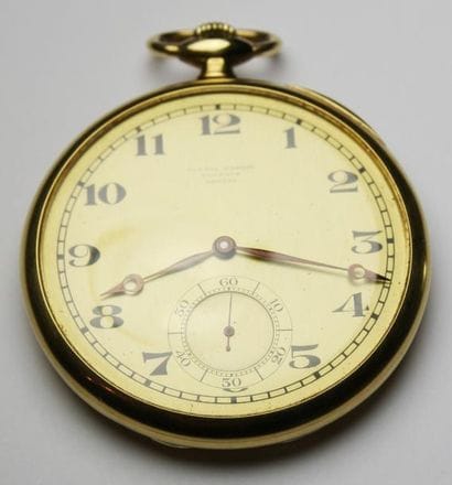 ULYSSE NARDIN
MONTRE DE GOUSSET Poids brut:...