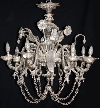 LUSTRE en verre de Venise à 8 bras de lumière...