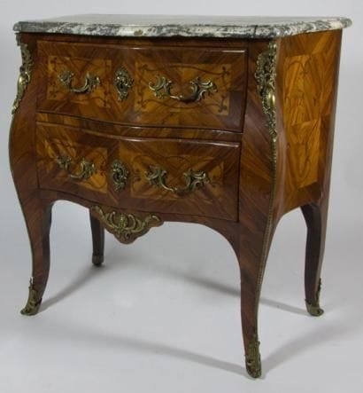 COMMODE en placage de bois de violette et...