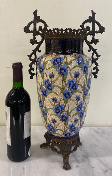 LUNEVILLE

Large Lunéville earthenware vase...