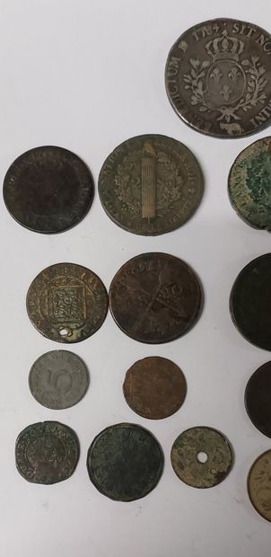 LOT OF VARIOUS ANCIENT PIECES, one in si...