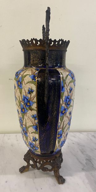 LUNEVILLE

Large Lunéville earthenware vase...