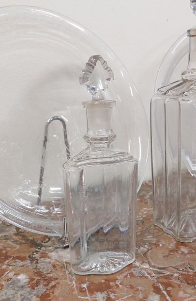 TWO crystal TRAYS 

D: 28.5 cm and 30 cm



Including...