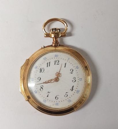 SMALL GOLD LADY'S GOLF WATCH 

PB : 22,35...