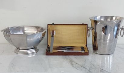 LOT including : 

- VILLEROY & BOCH,12 crystal...