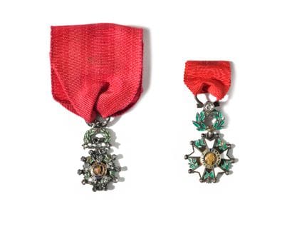 FRANCE
ORDRE DE LA LEGION d'HONNEUR
Two deluxe...
