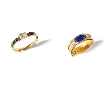 SET OF TWO RINGS
- Mourning ring in 18k gold,...