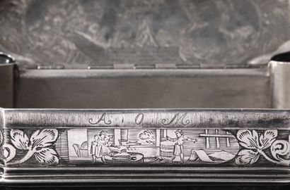SILVER TABATIERE, oblong shape, molded edges.
Engraved...
