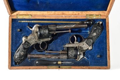 Oak revolver case with brass carrying handle,...