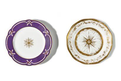 BERLIN
Polychrome porcelain dessert plate...