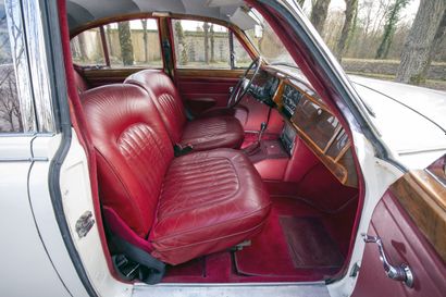 1964 Jaguar MK 2 
- Engin 3.8, manual gearbox:...
