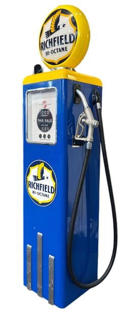 RICHEFIELD: Decorative American gasoline...