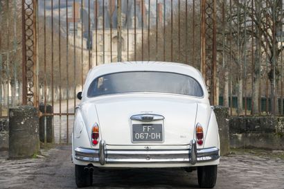 1964 Jaguar MK 2 
- Engin 3.8, manual gearbox:...