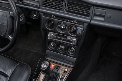 1985 Mercedes Benz 190 E 2.3 16
Chassis WDB2010341A145062
French...