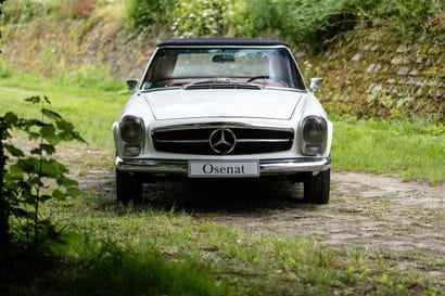 1963 Mercedes-Benz 230 SL 