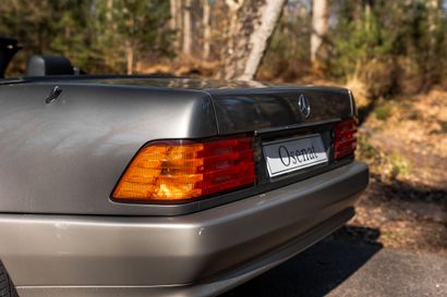 1994 Mercedes-Benz SL 320
Chassis: WDB1290631F09045
French...
