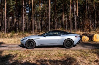 2017 Aston Martin DB11 V12
French registration
Serial...