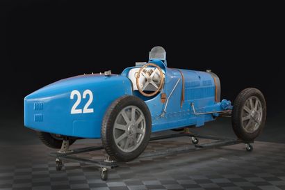 BUGATTI: 1:1 resin model of a Bugatti Type...