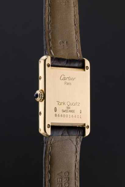 CARTIER
Tank
Réf : 8660016401
Vers : 1990.
Boîtier...