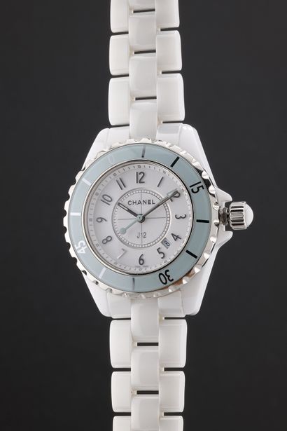 CHANEL
J12
Réf : 38779
Vers : 2005.
Boîtier...