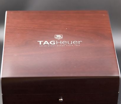 TAH HEUER 
Carrera
Réf : WAS2140
Vers : 2017.
Boîtier...