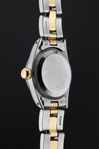 ROLEX
Oyster Perpetual
Réf : 67193
Vers :...