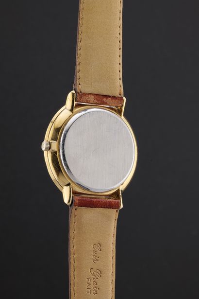 OMEGA
De Ville
Réf : 151.0039
Vers : 1980.
Boîtier...