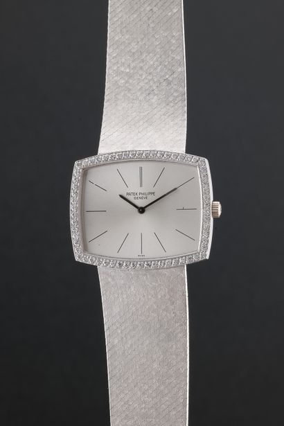 PATEK PHILIPPE
Montre cocktail
Réf : 3528-2
Vers...