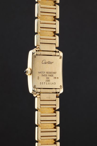 CARTIER
Tank Francaise
Réf : 2385
Vers :...
