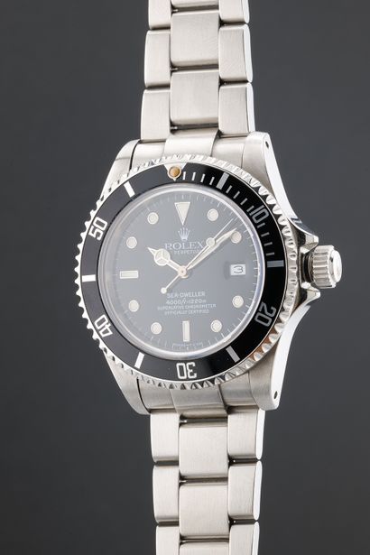 ROLEX
Sea Dweller
Réf : 16660
Vers : 1982.
Boitier...