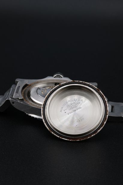 ROLEX
Submariner
Réf : 1680
Vers : 2004
Boitier...