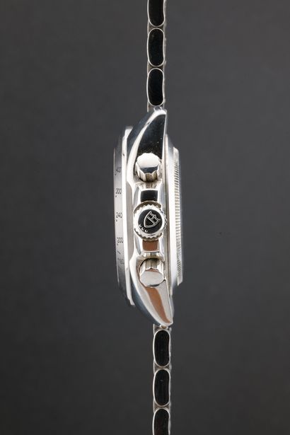 TUDOR
Sport Chronograph
Réf : 20300
Vers...