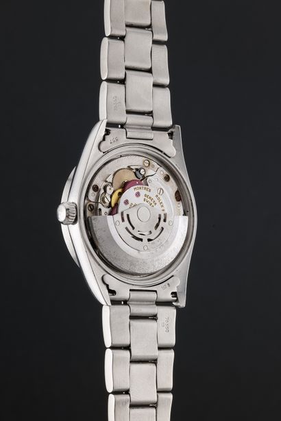 ROLEX
Oyster Date 
Réf : 15210
Vers : 1996.
Boîtier...