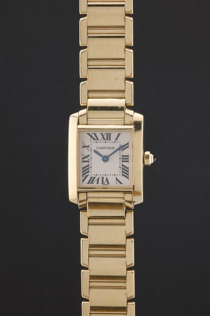 CARTIER
Tank Francaise
Réf : 2385
Vers :...