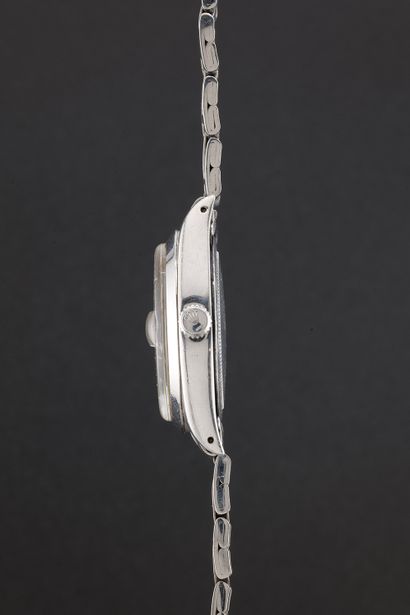 ROLEX
Oyster Date Précision
Réf : 6694
Vers...