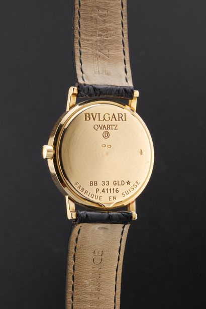 BULGARI
Ref : BB 33 GOLD 
Circa: 2000.
Case:...