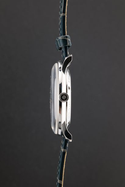 JUNGHANS
Ref : 027/4019.02
Circa: 2020.
Case:...