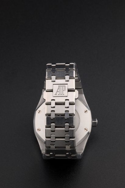 AUDEMARS PIGUET Royal Oak dual Time. Ref:...