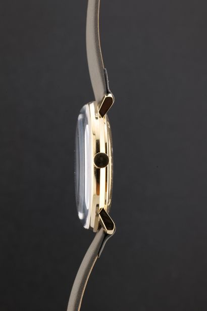 JUNGHANS
Ref : 027/7806.02
Circa: 2020.
Case:...