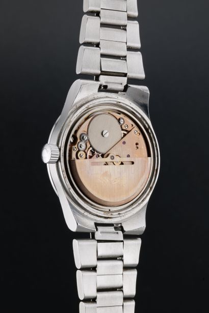 OMEGA
Geneva
Ref : 166.0173
Circa: 1970
Case:...