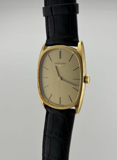 LONGINES Ref: 17358548 About: 1970. Case:...